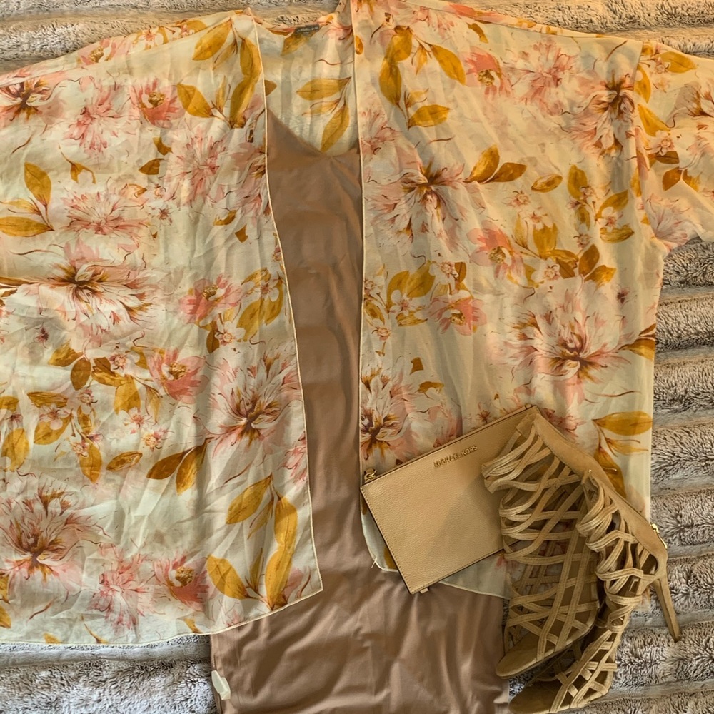 Super cute coverup!!